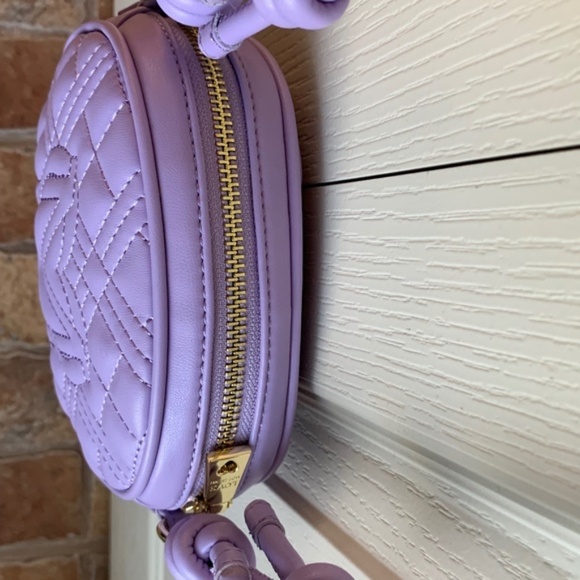 LOVE MOSCHINO Small Oval-Shaped Quilted Bag - Picture 9 of 15